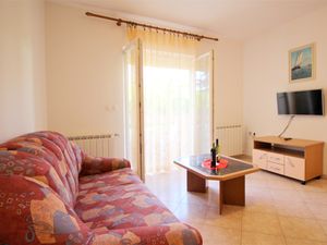 23972105-Ferienwohnung-3-Baška-300x225-1