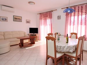 23972106-Ferienwohnung-6-Baška-300x225-3