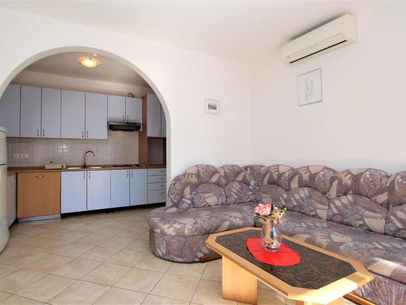 23972111-Ferienwohnung-6-Baška-800x600-1