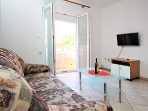 23972114-Ferienwohnung-3-Baška-300x225-2