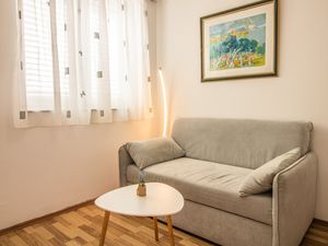 24015829-Ferienwohnung-4-Baška-300x225-3