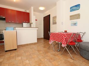 24015858-Ferienwohnung-4-Baška-300x225-4