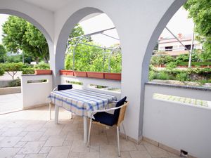 23927313-Ferienwohnung-3-Baška-300x225-0