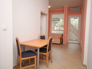 23927313-Ferienwohnung-3-Baška-300x225-3