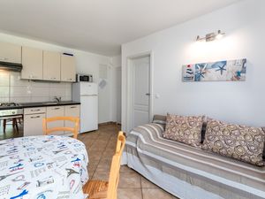 23931820-Ferienwohnung-5-Baška-300x225-4