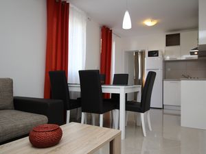 23933656-Ferienwohnung-4-Baška-300x225-5