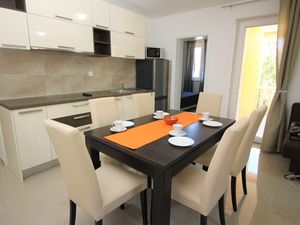 23933659-Ferienwohnung-4-Baška-300x225-4