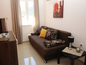 23933662-Ferienwohnung-2-Baška-300x225-1