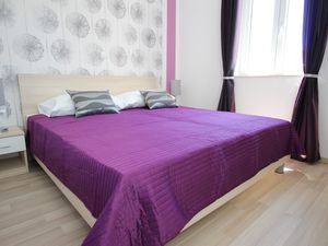 23933662-Ferienwohnung-2-Baška-300x225-5