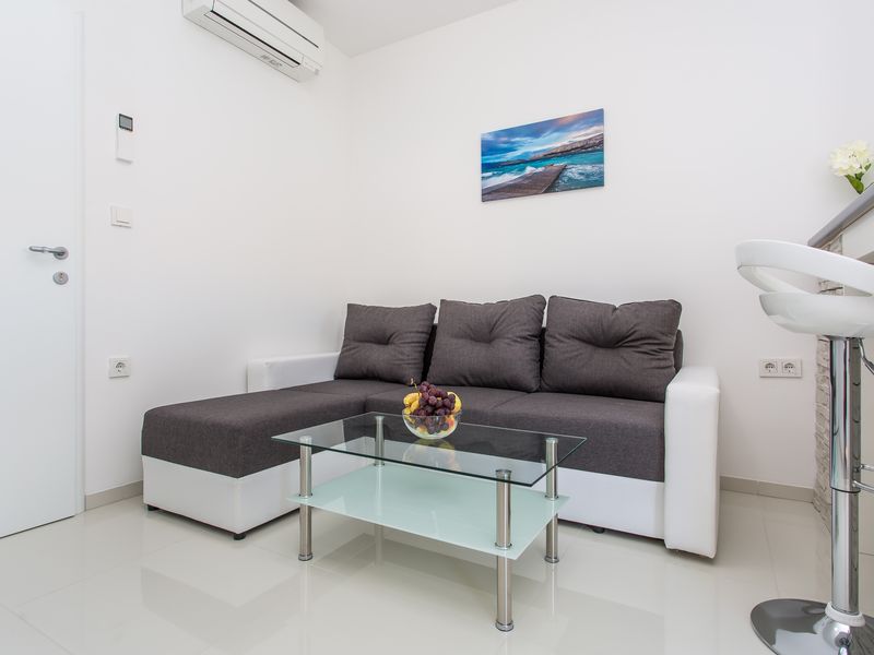 23933709-Ferienwohnung-3-Baška-800x600-1