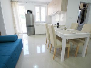 23933654-Ferienwohnung-4-Baška-300x225-4