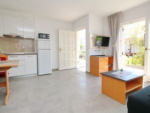 23933665-Ferienwohnung-4-Baška-300x225-2