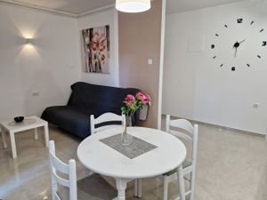 23933685-Ferienwohnung-2-Baška-300x225-1