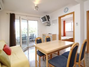 23933692-Ferienwohnung-4-Baška-300x225-0