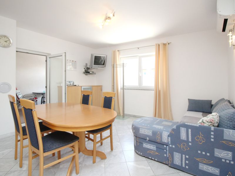 23933693-Ferienwohnung-5-Baška-800x600-1