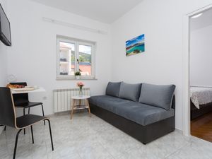 23933722-Ferienwohnung-3-Baška-300x225-1