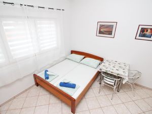 23040557-Ferienwohnung-3-Baška-300x225-5