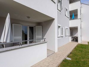 23780461-Ferienwohnung-5-Baška-300x225-2