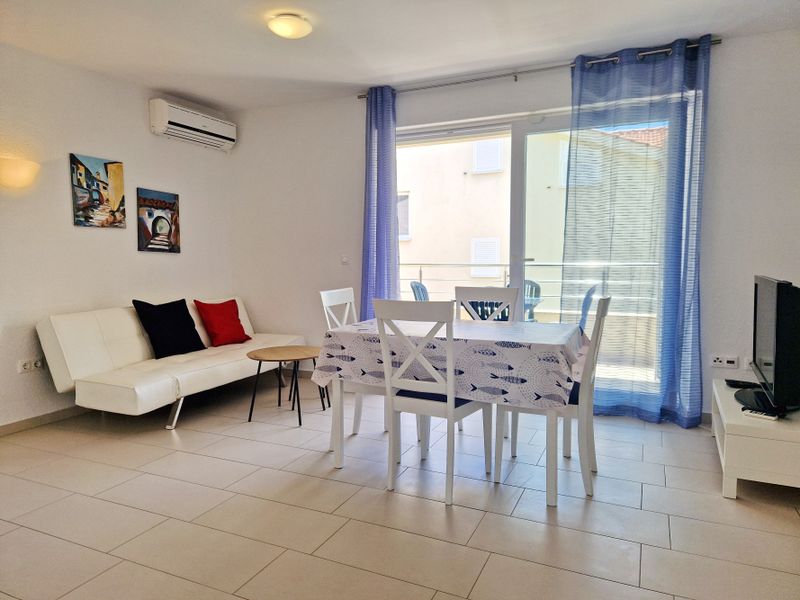 23351040-Ferienwohnung-4-Baška-800x600-2