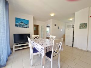 23351040-Ferienwohnung-4-Baška-300x225-4