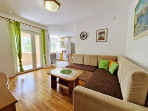 23351015-Ferienwohnung-5-Baška-300x225-2