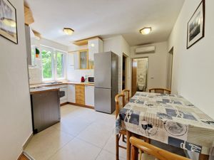 23351015-Ferienwohnung-5-Baška-300x225-4