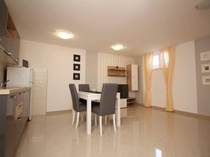 23039001-Ferienwohnung-2-Baška-300x225-4