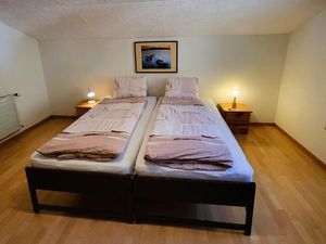 22689221-Ferienwohnung-4-Beatenberg-300x225-5