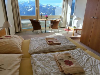 Schlafzimmer mit Blick auf Berge