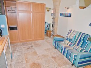 23725399-Ferienwohnung-2-Beaucaire-300x225-1