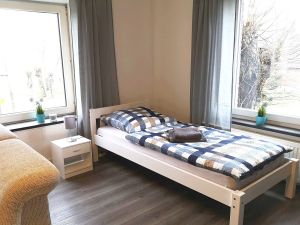 22506589-Ferienwohnung-6-Bedburg-Hau-300x225-5