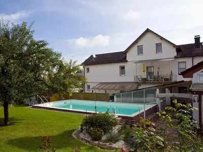 Haus vom Garten aus Haus vom Garten aus