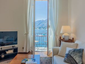 23567987-Ferienwohnung-4-Bellagio-300x225-1