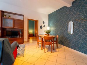 23966438-Ferienwohnung-2-Bellagio-300x225-4