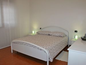 23531241-Ferienwohnung-4-Bellano-300x225-5