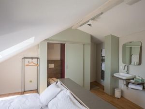 18727058-Ferienwohnung-2-Bellerive VD-300x225-4