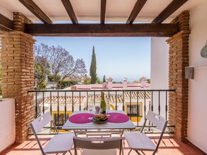 Terrasse mit Sonne und Meerblick