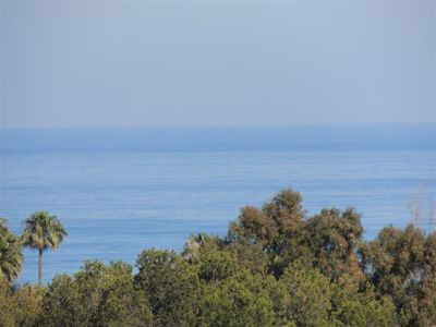 Herrliche Aussicht auf das Meer von der gemeinsamen Dachterrasse.