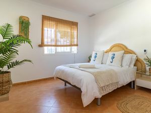 24048141-Ferienwohnung-4-Benalmádena-300x225-5