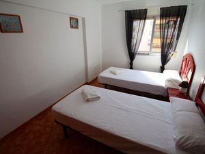 23545012-Ferienwohnung-6-Benidorm-300x225-1