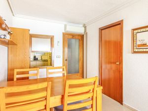 23758123-Ferienwohnung-4-Benidorm-300x225-4