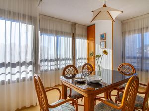 23761191-Ferienwohnung-4-Benidorm-300x225-4