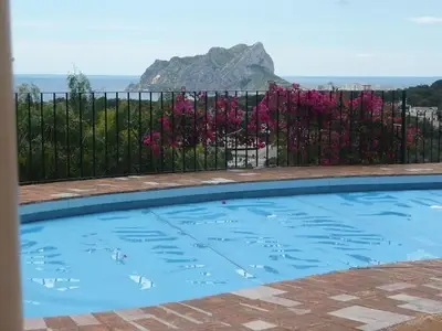 Pool mit Ifach