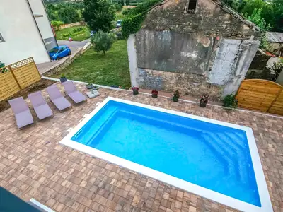 pool