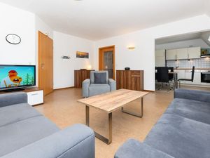 23513758-Ferienwohnung-6-Bensersiel-300x225-4