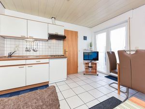 23972669-Ferienwohnung-4-Bensersiel-300x225-1