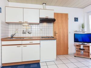 23972669-Ferienwohnung-4-Bensersiel-300x225-2