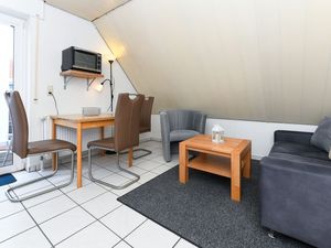 23972669-Ferienwohnung-4-Bensersiel-300x225-4