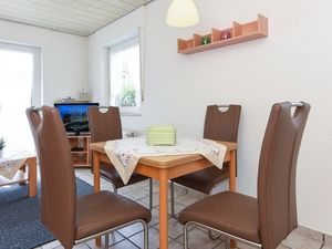 23972657-Ferienwohnung-2-Bensersiel-300x225-4