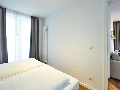 Schlafzimmer mit Doppelbett